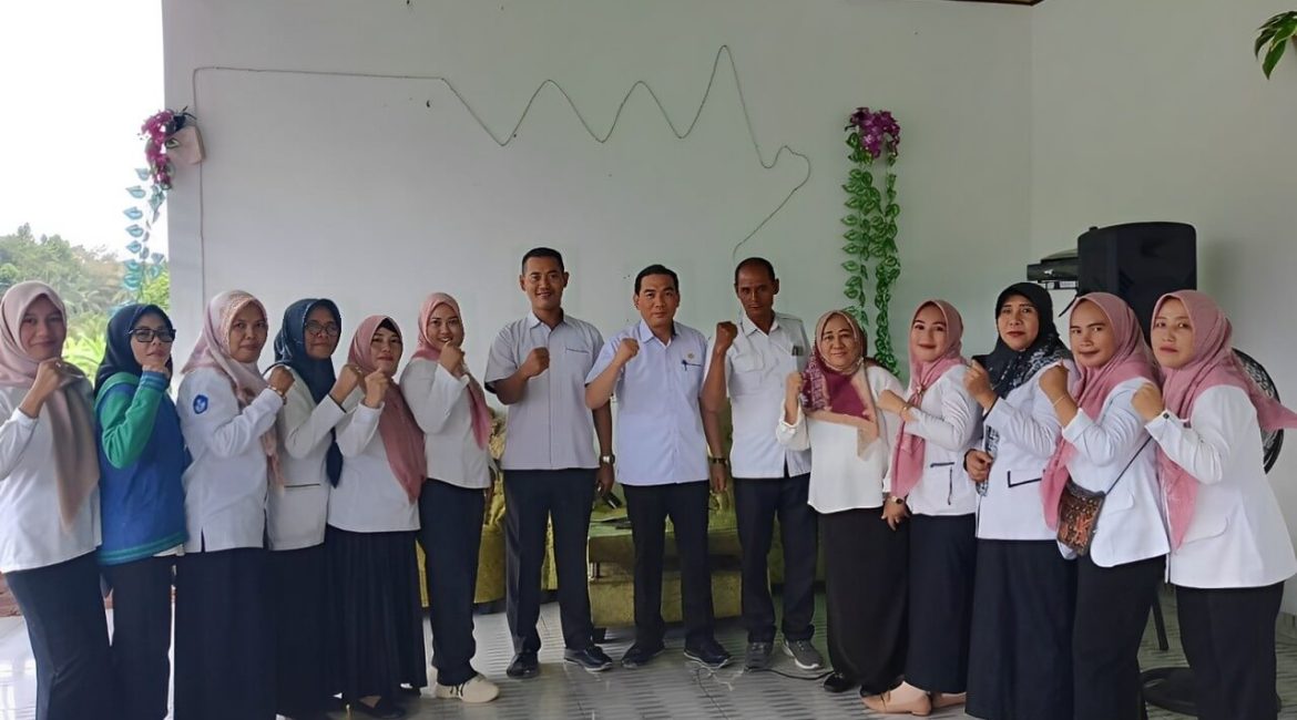 Perpisahan Amin Fauzi, M.Pd